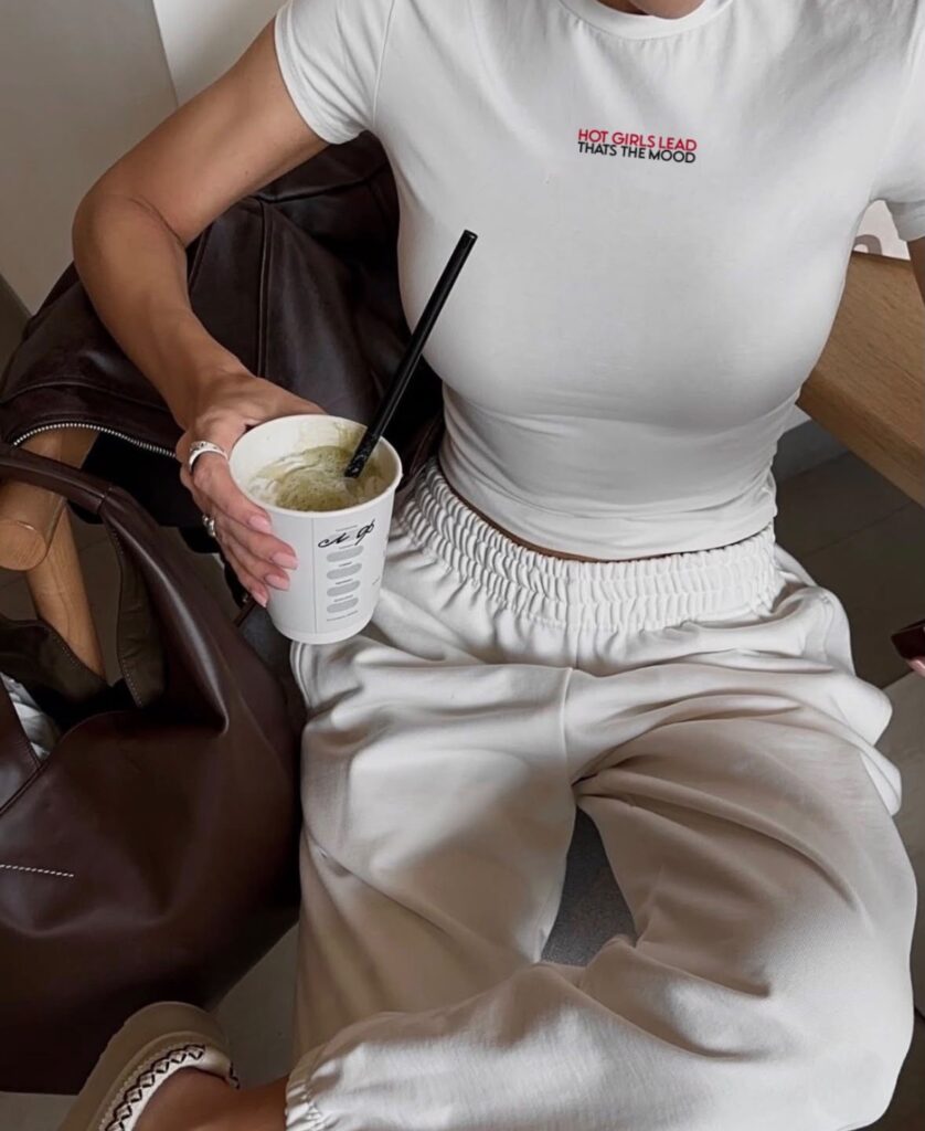polo atemporal en tendencia de Kaia Club